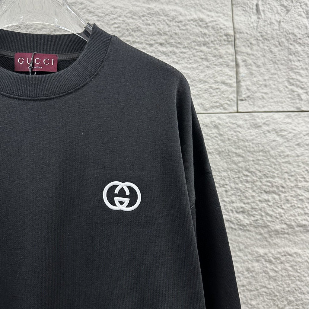Early Autumn to Winter New Arrivals: Embroidered Long Sleeve Sweatshirt