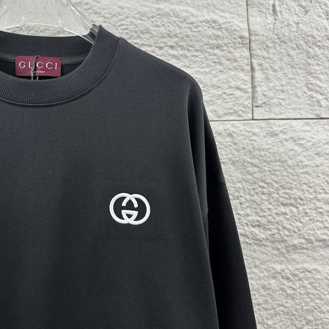Early Autumn to Winter New Arrivals: Embroidered Long Sleeve Sweatshirt