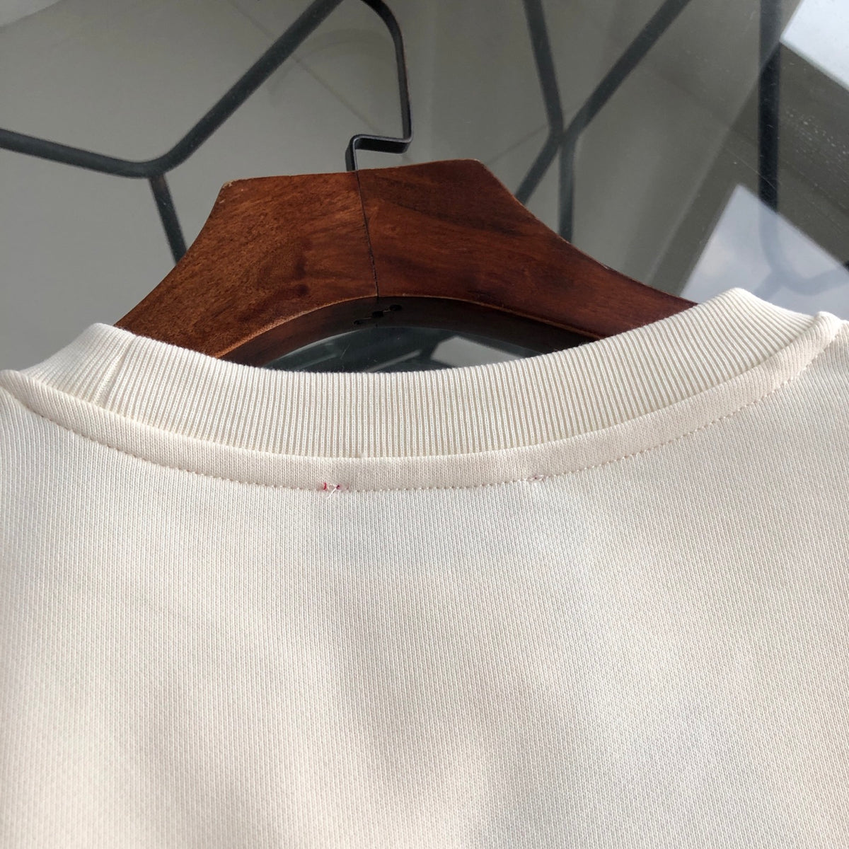 New autumn and winter classic embroidered logo round neck hoodie