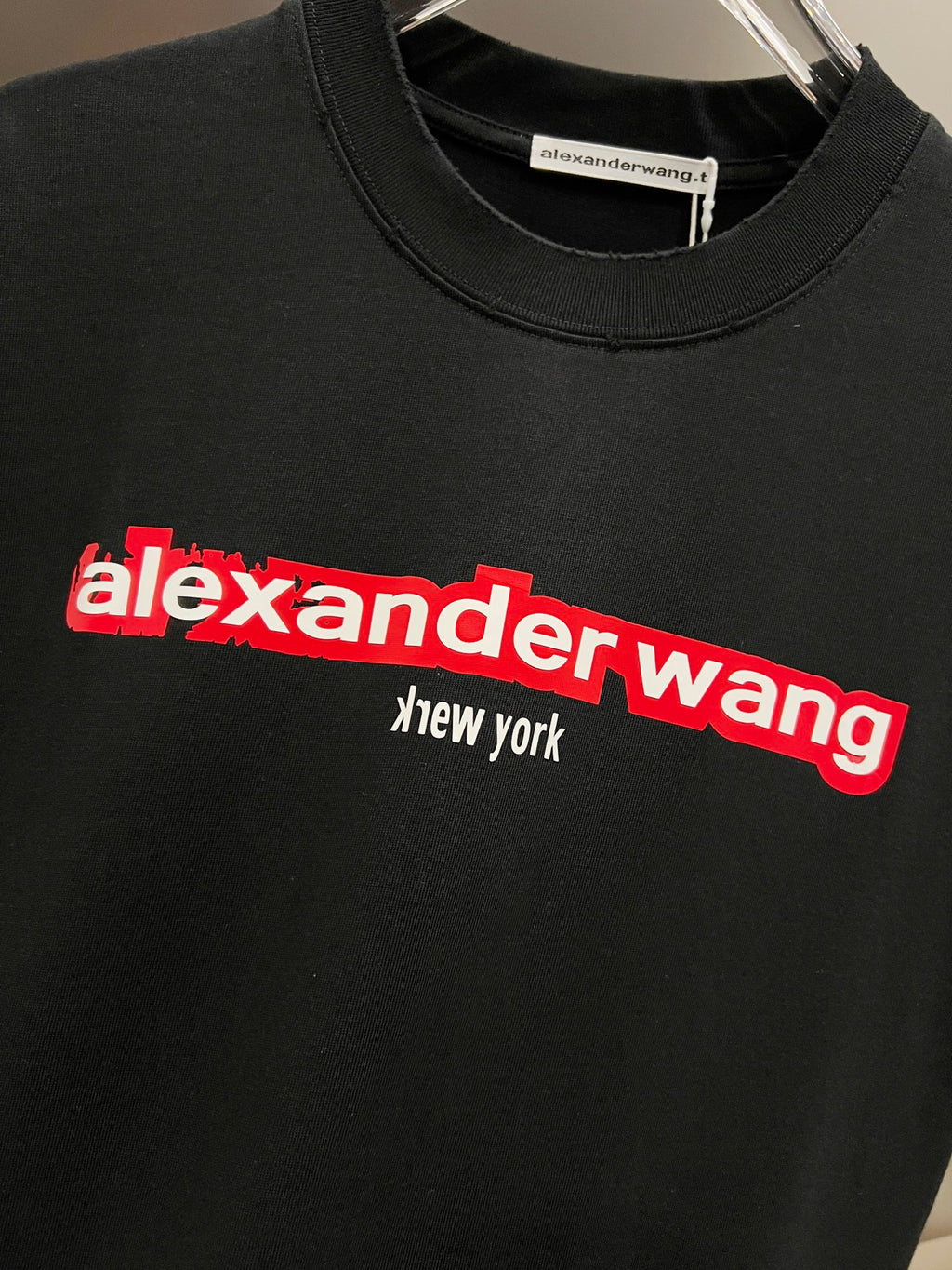 Classic letter three-dimensional embroidery and patchwork technique for short sleeves