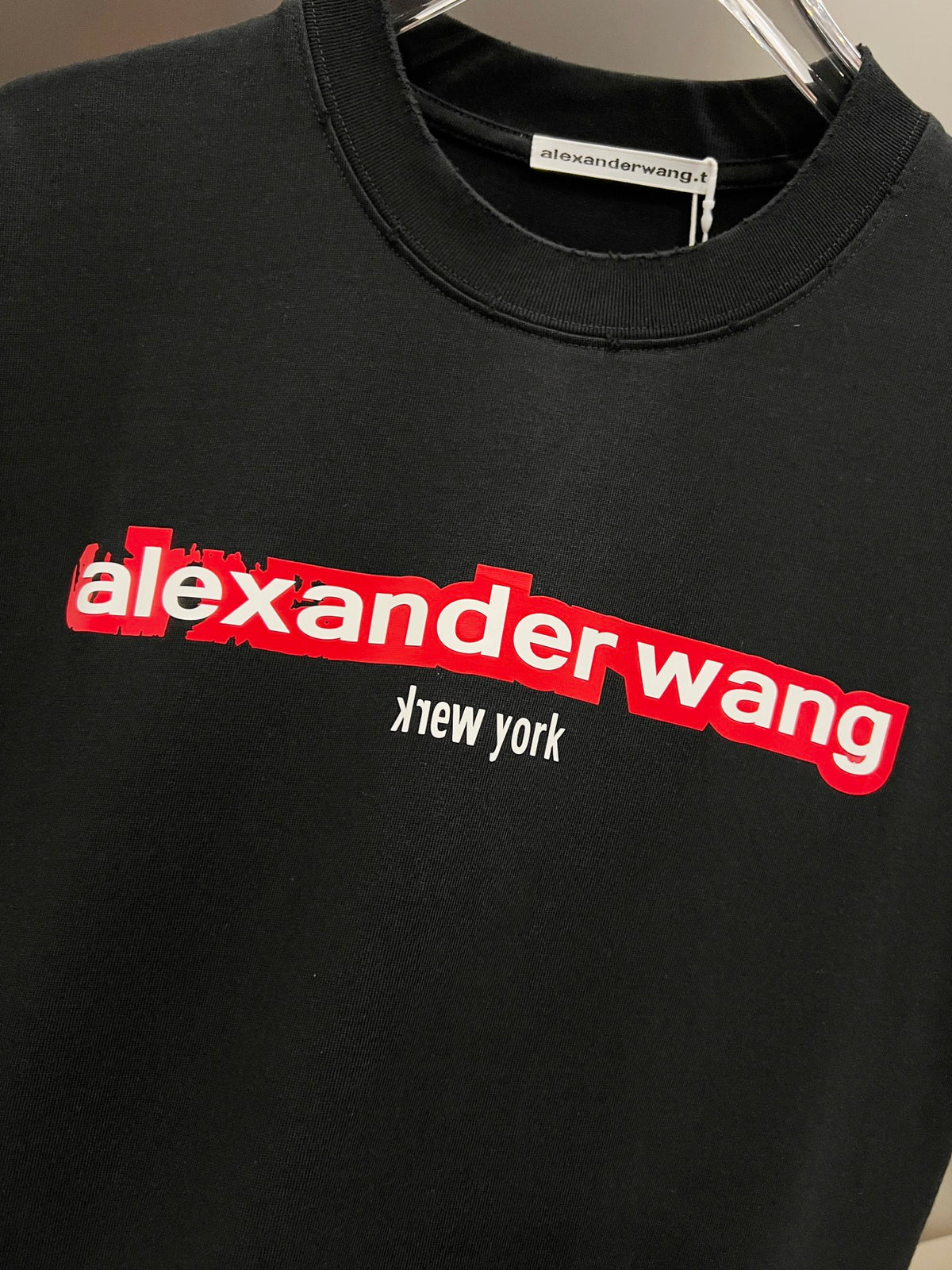 Classic letter three-dimensional embroidery and patchwork technique for short sleeves