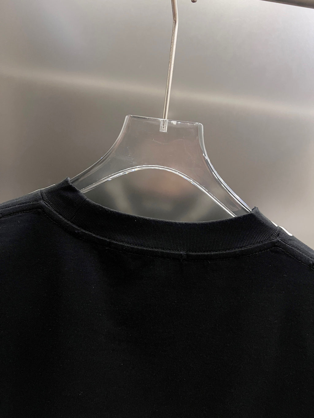 Wear and tear water washing short sleeves, round neck short sleeves