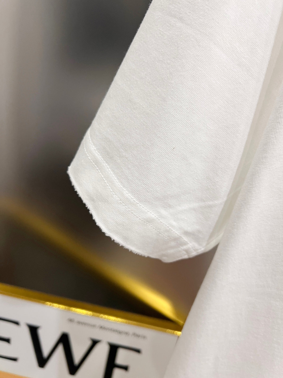 Wear and tear water washing short sleeves, round neck short sleeves