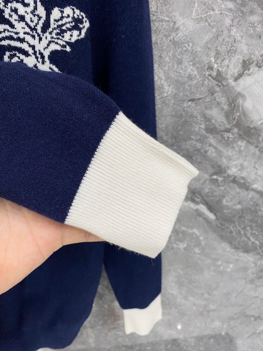 26 Autumn/Winter New High Density Knitted Woolen Sweater