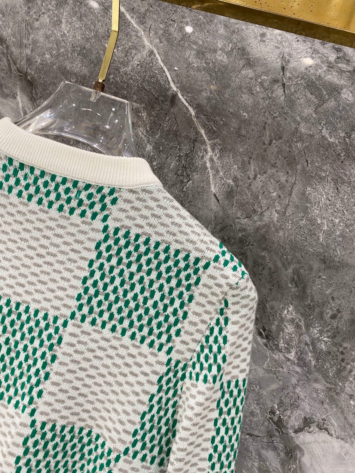 26 Autumn/Winter New Checkered Woolen Sweater