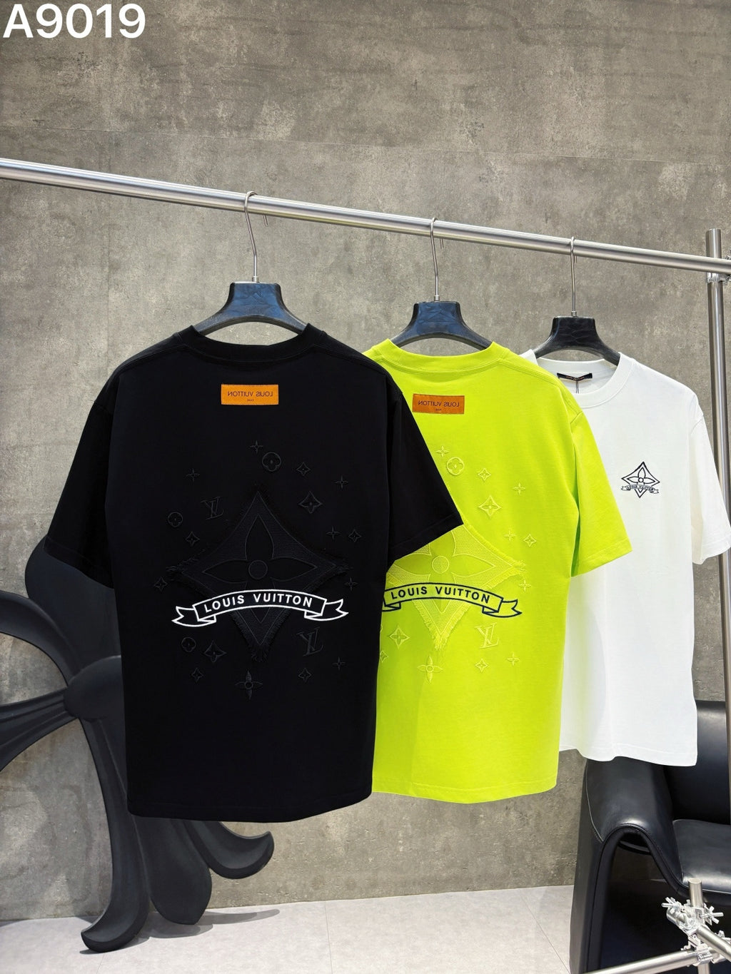 26 new embroidered letter short sleeves