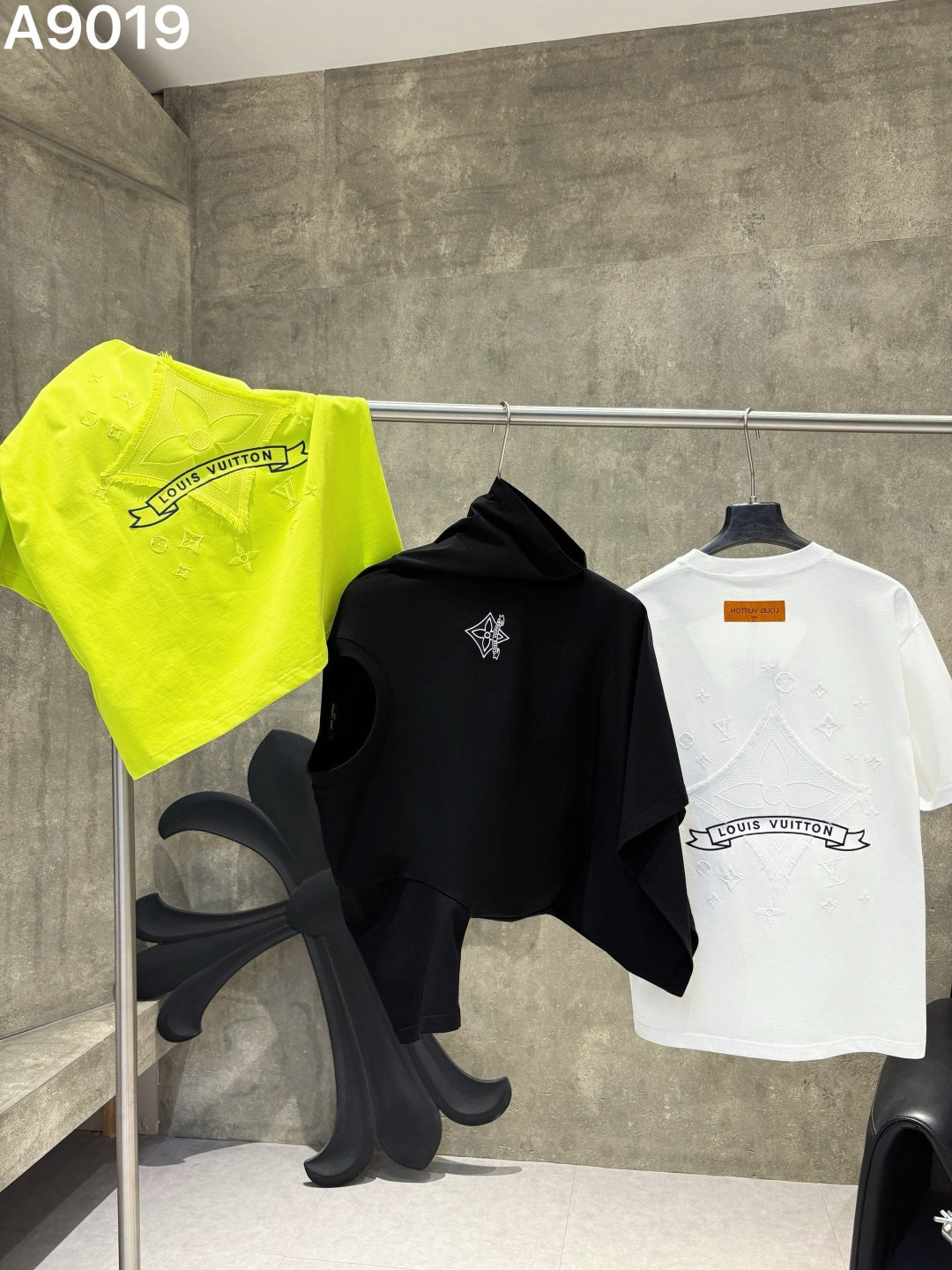 26 new embroidered letter short sleeves