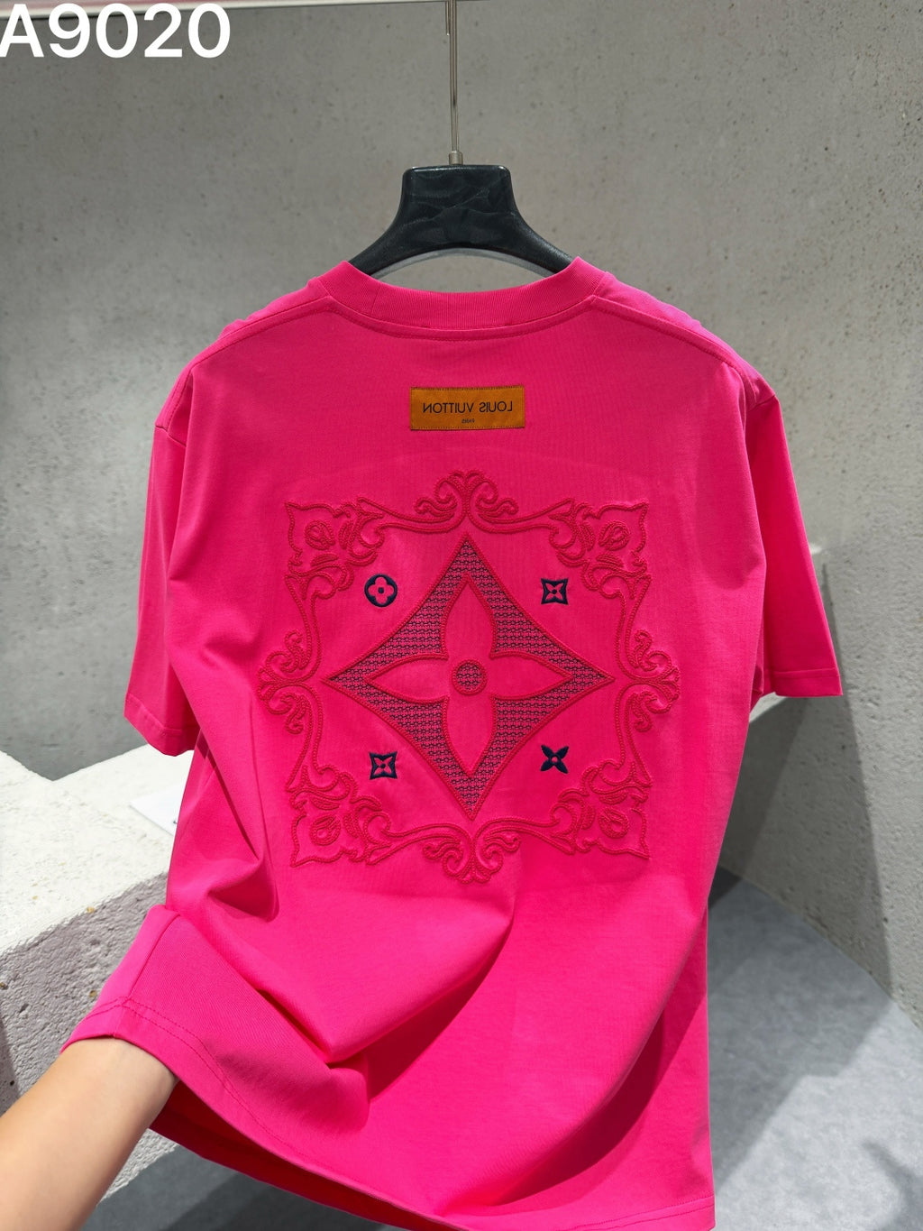 26 new embroidered letter short sleeves