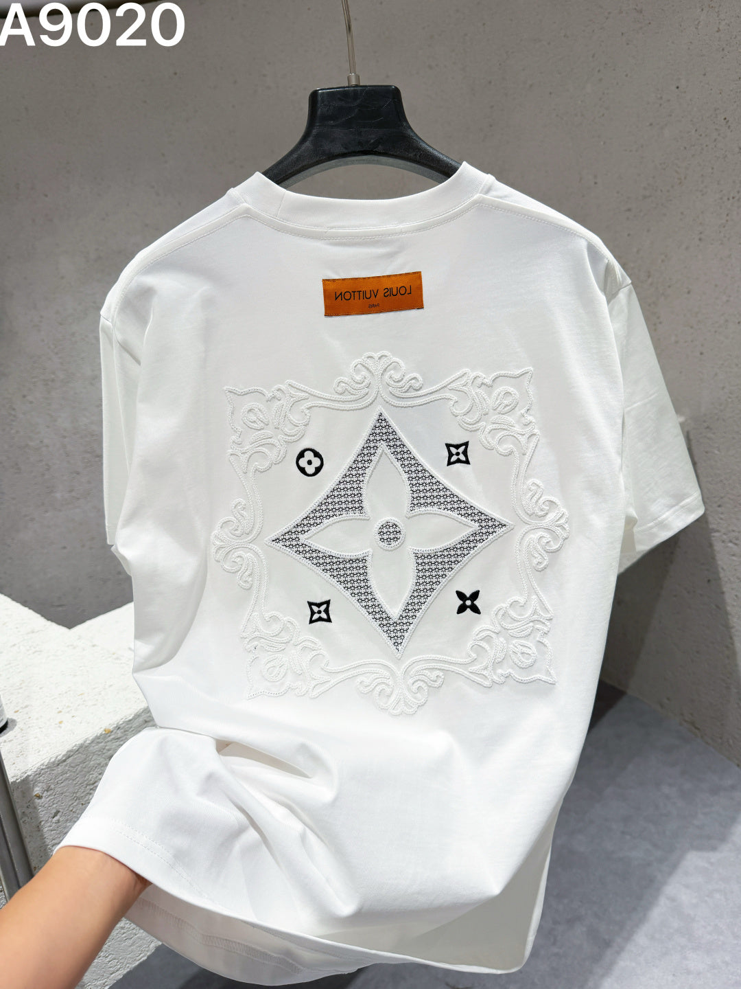 26 new embroidered letter short sleeves