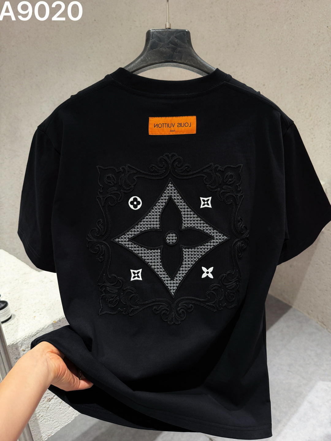 26 new embroidered letter short sleeves