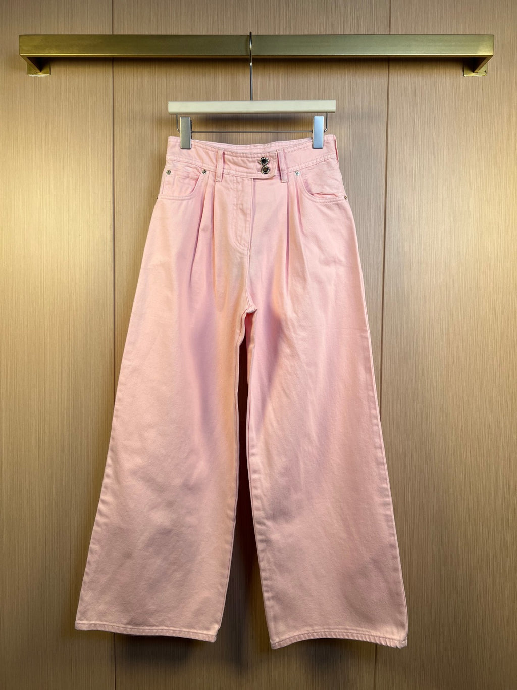 26 pleated trousers