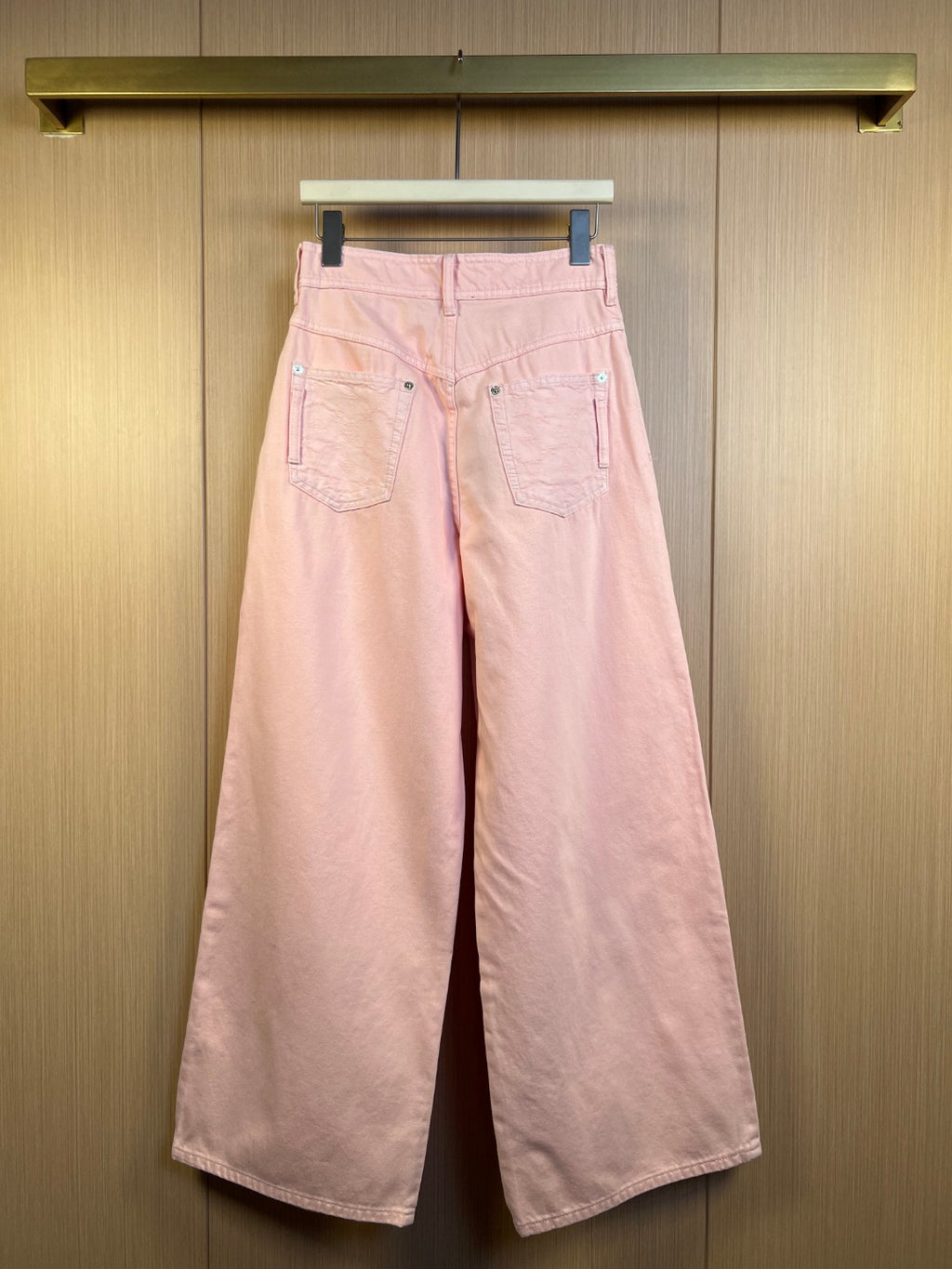 26 pleated trousers