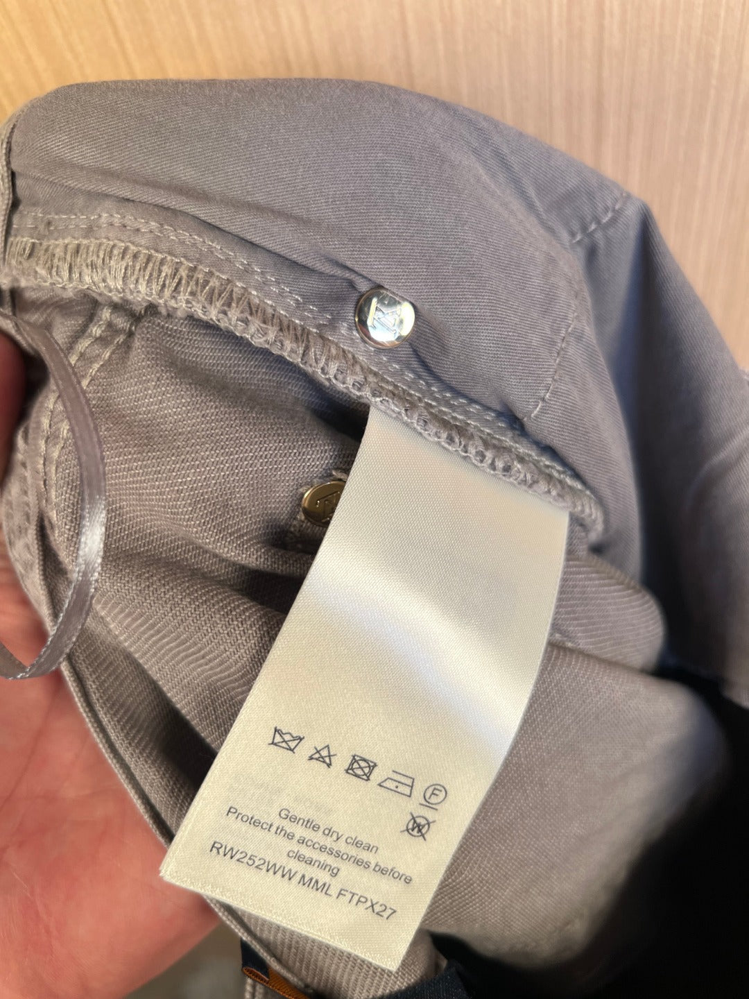 26 pleated trousers