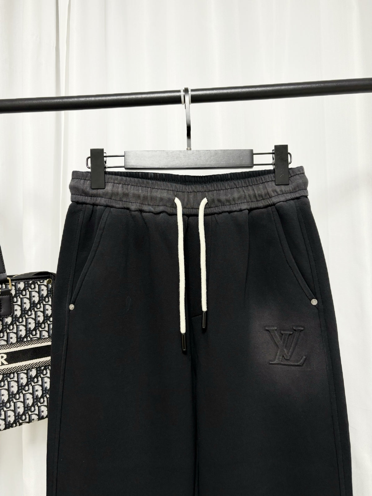26 Washed black sweatpants
