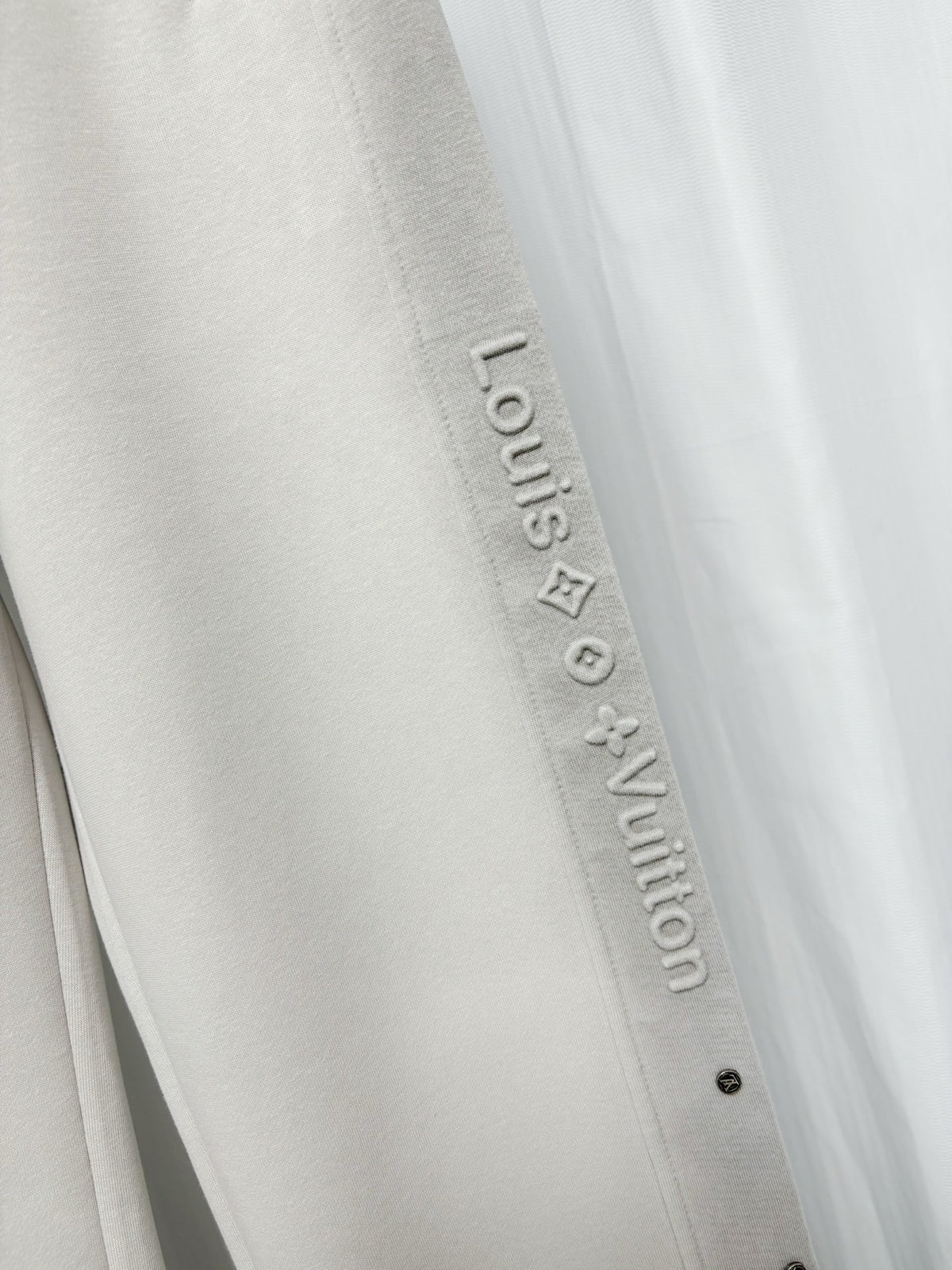 26 Embossed concave convex straight leg sweatpants,