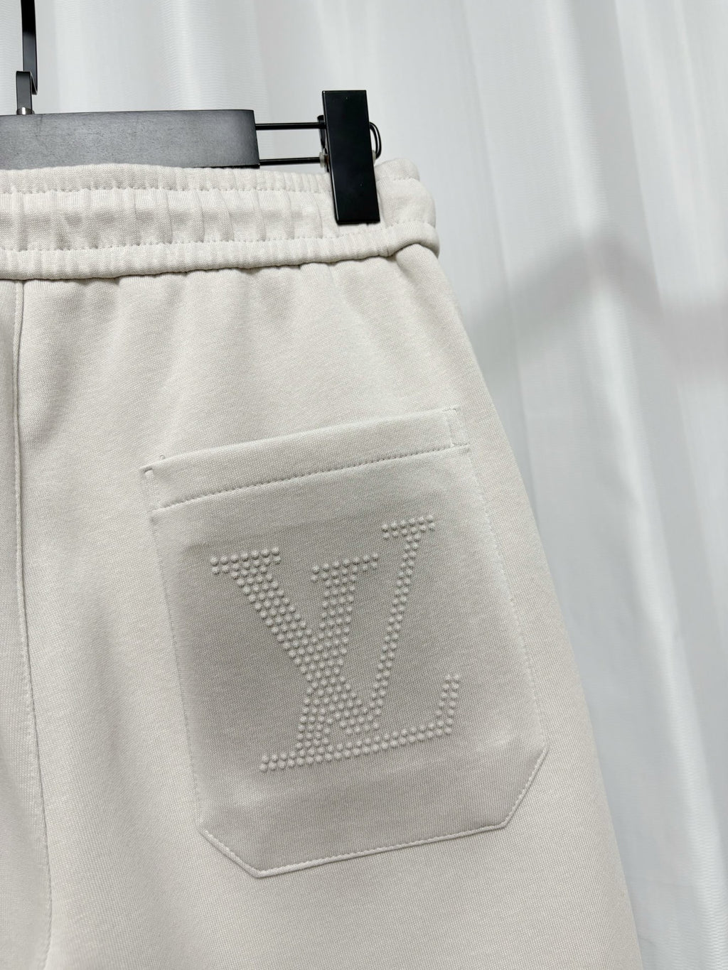 26 Embossed concave convex straight leg sweatpants,