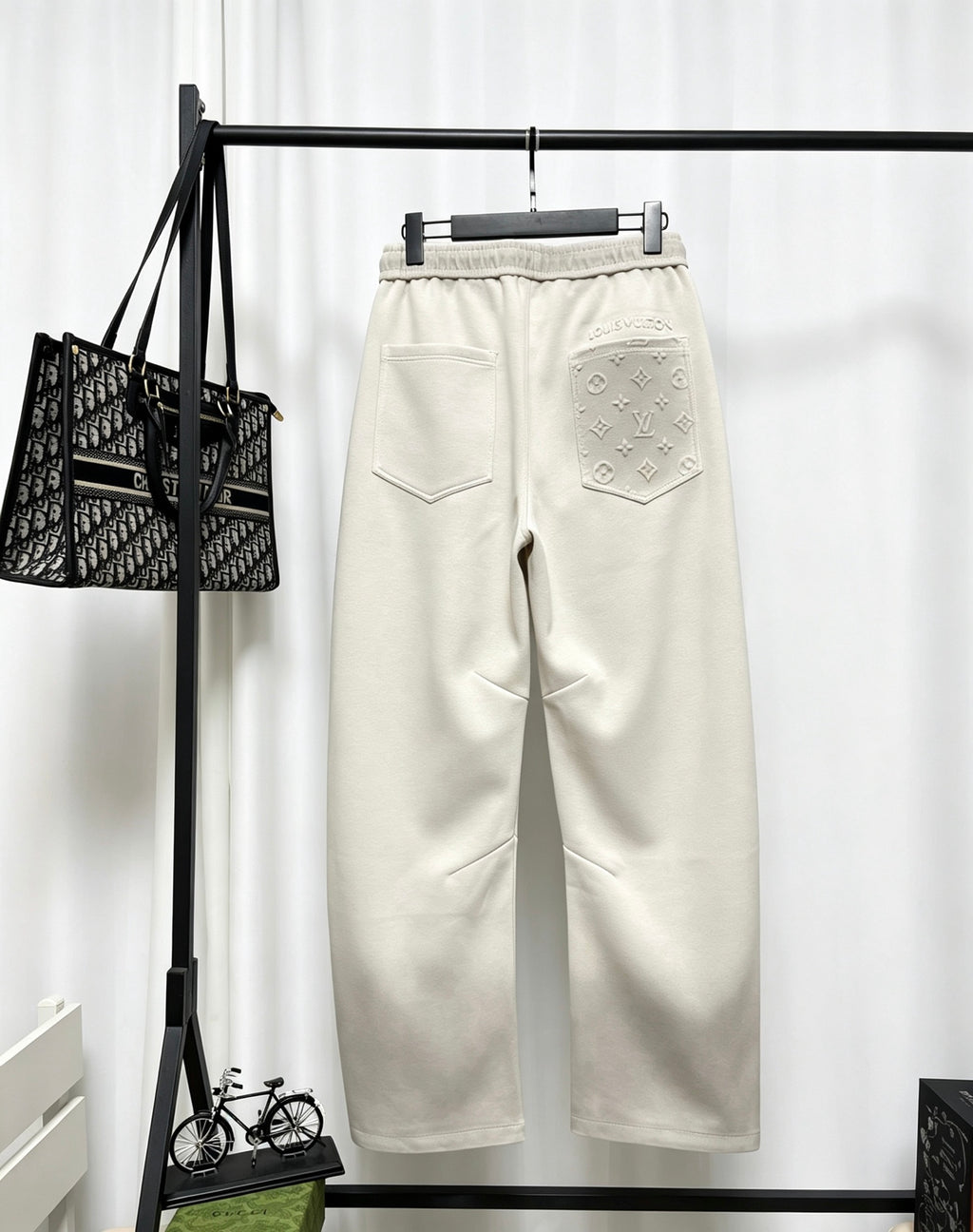 26 Washed black sweatpants