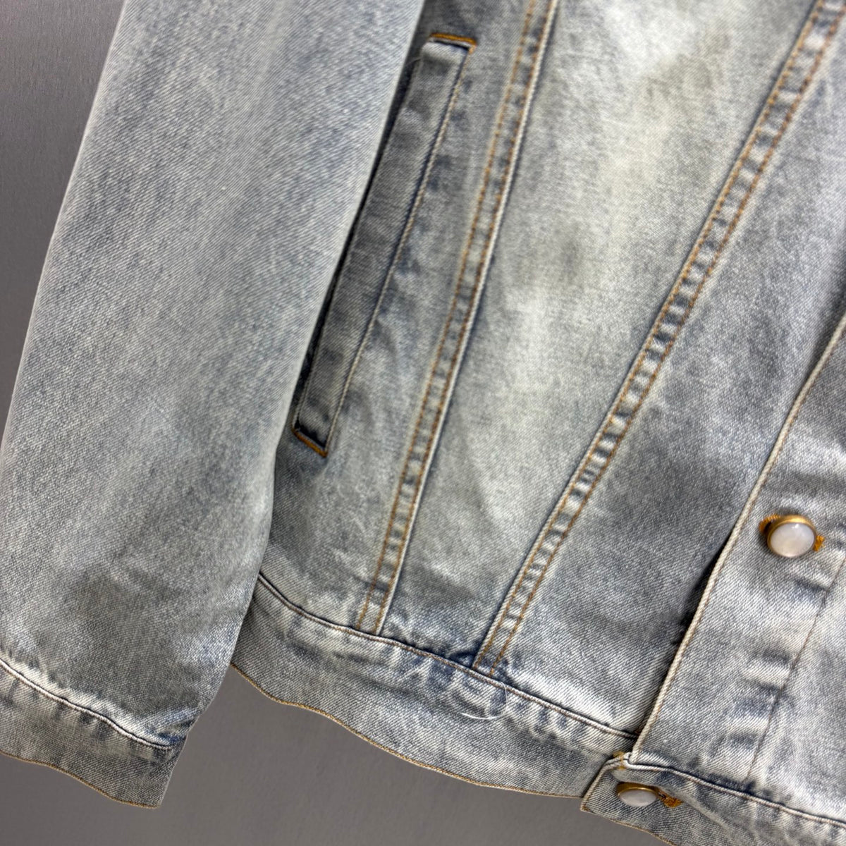 26 Qixi limited truck denim jacket