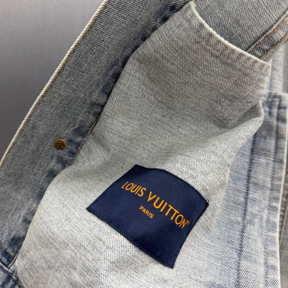 26 Qixi limited truck denim jacket