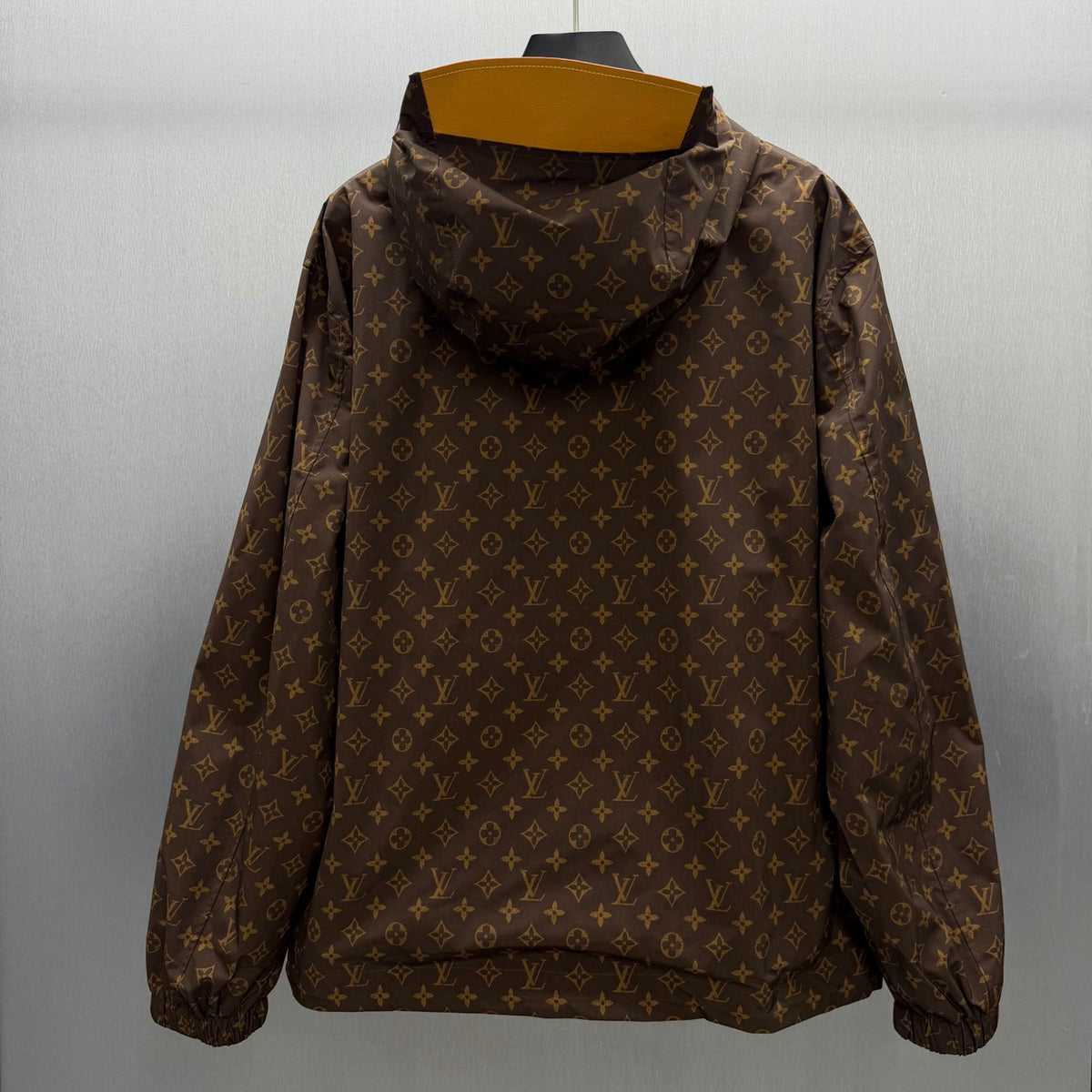 26 Mulberry Silk Technology Windproof Jacket