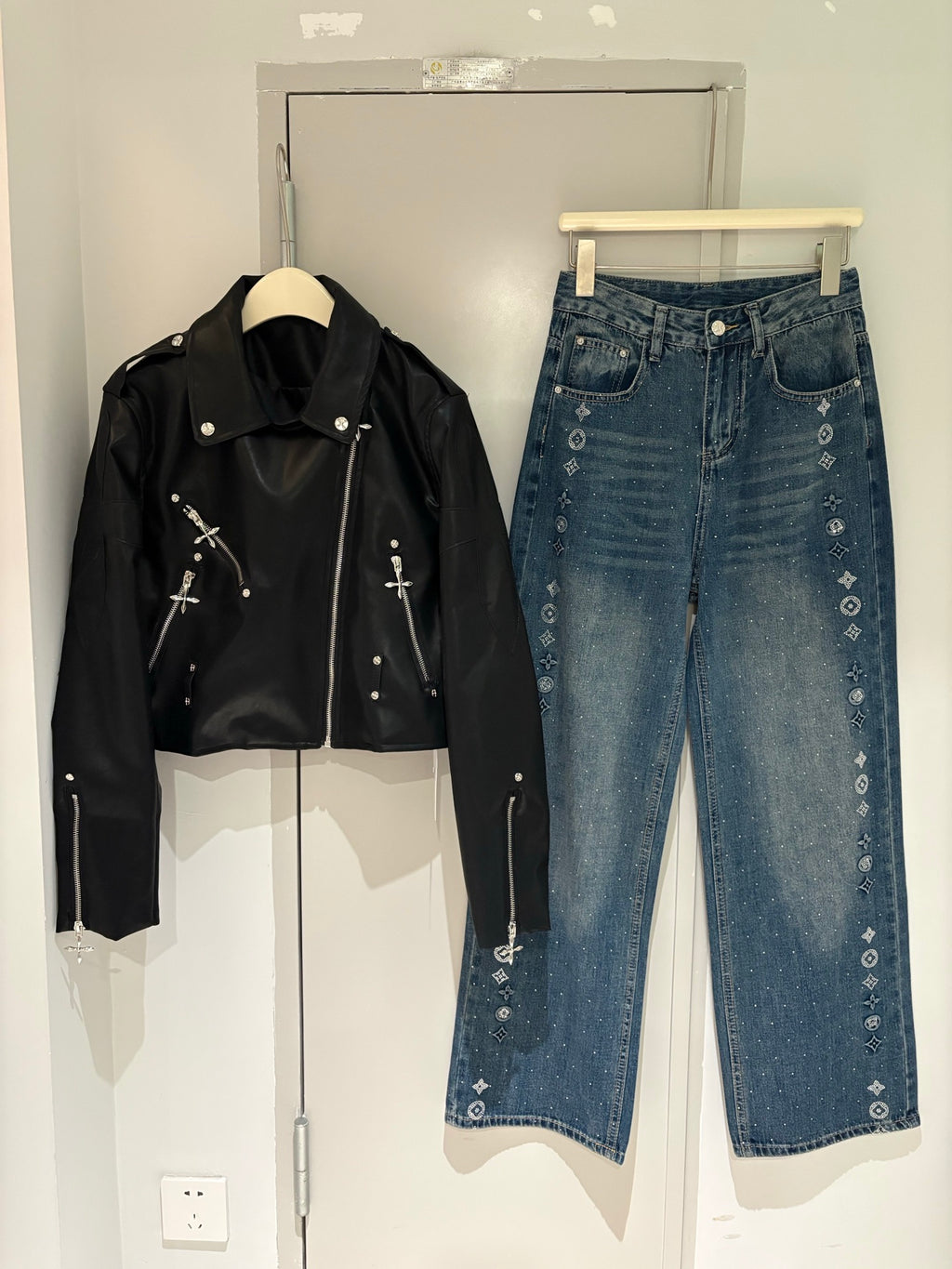Design sense heavy zipper short leather jacket