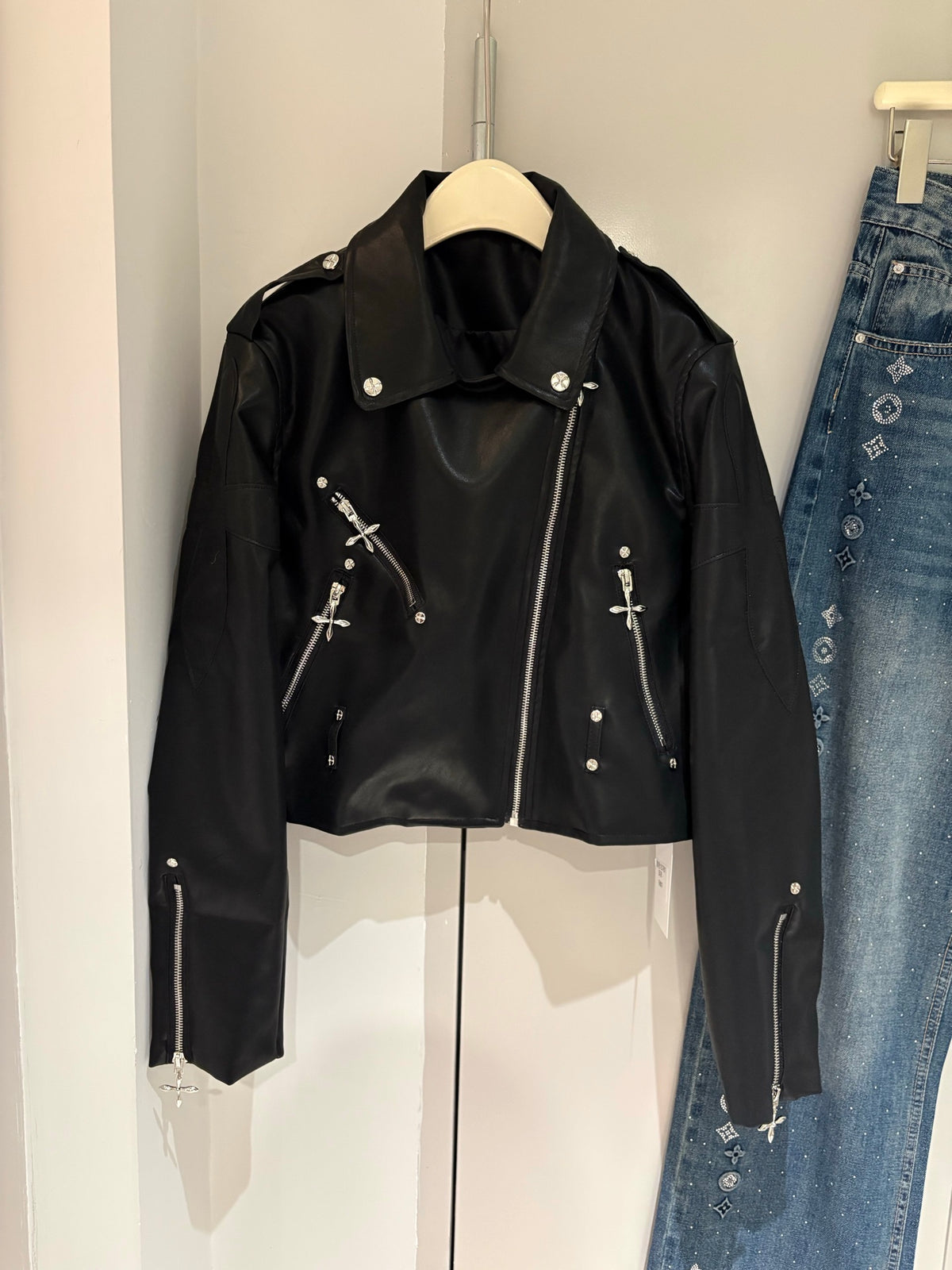 Design sense heavy zipper short leather jacket