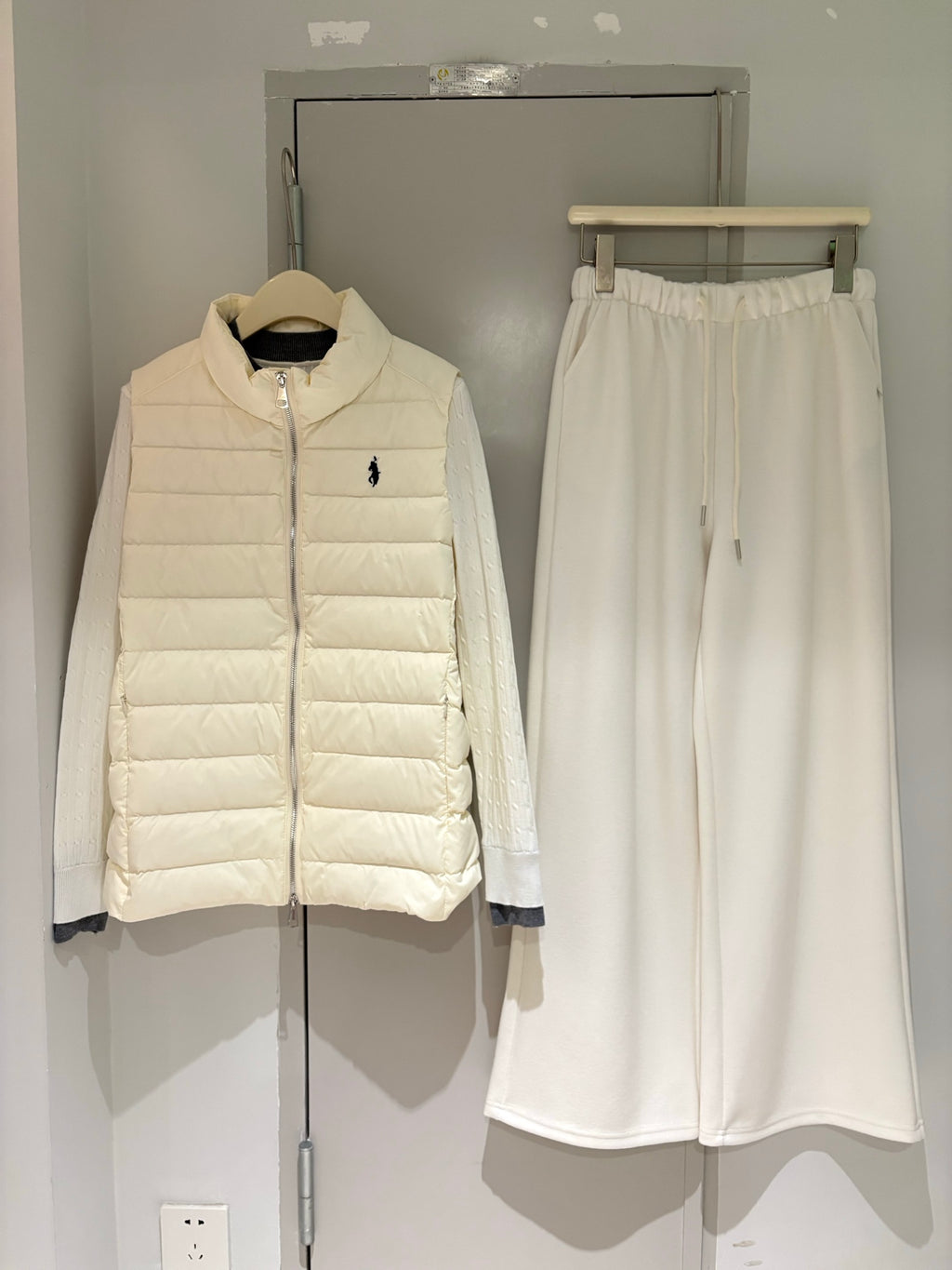 Pony embroidered knitted cardigan ➕ Down vest set (two-piece set)