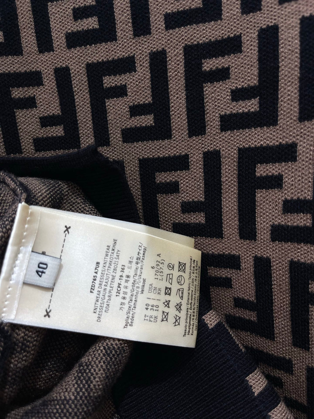 New retro classic vintage floral printed knit sweater